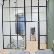 Große Trennwand Bad Schlafzimmer aus Glas